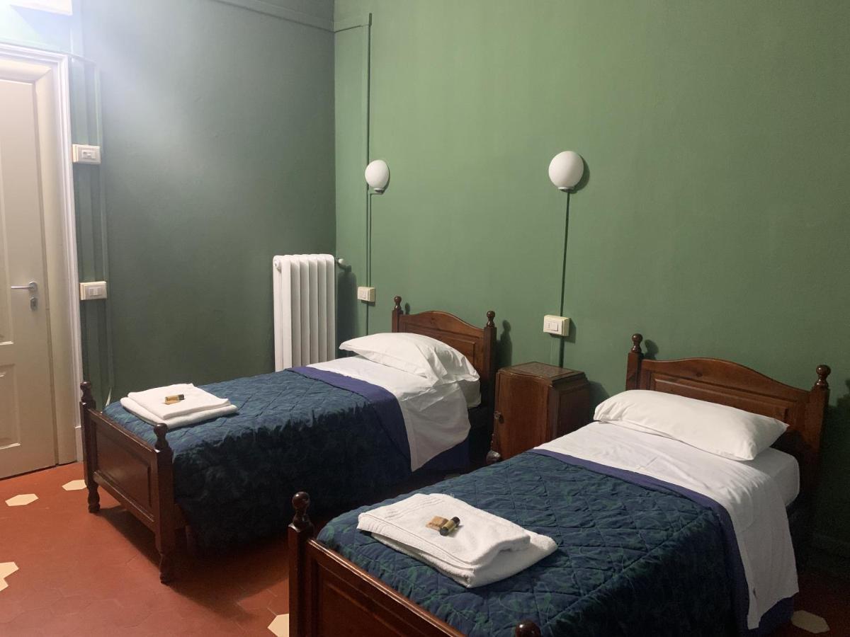 Leon Doro Hotel Парма Екстериор снимка