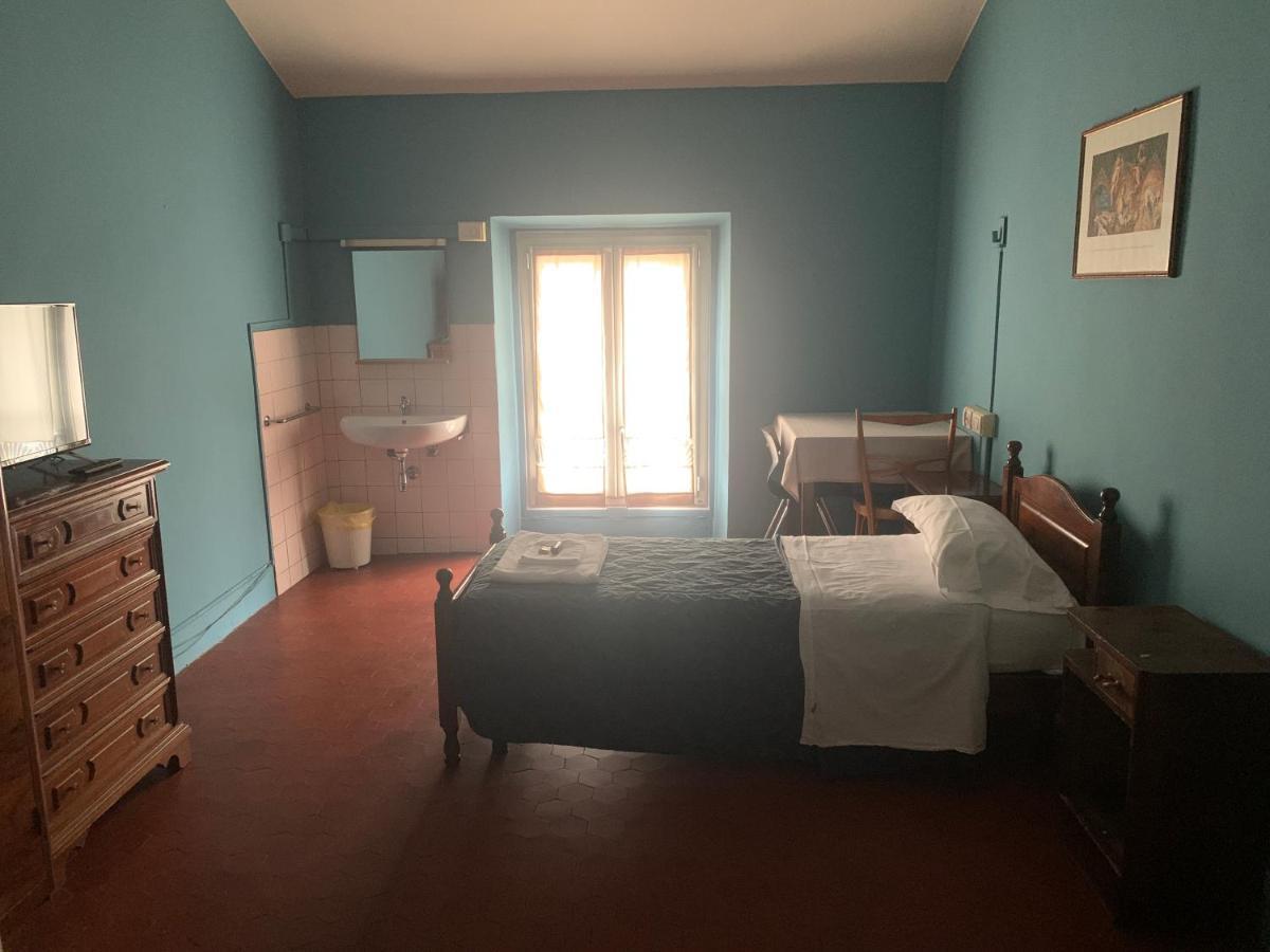 Leon Doro Hotel Парма Екстериор снимка